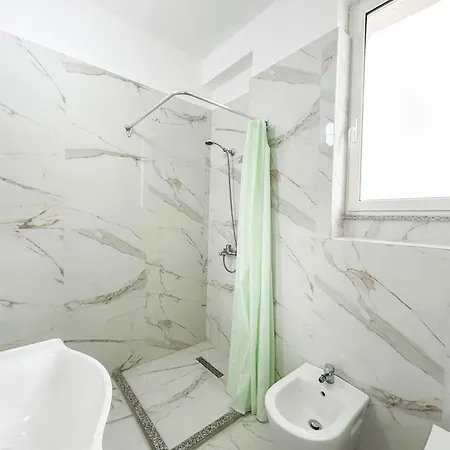 Porta Mare Apartamento Golem (Tirana)