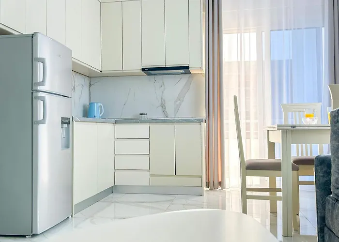 Porta Mare Lejlighed Golem (Tirana)