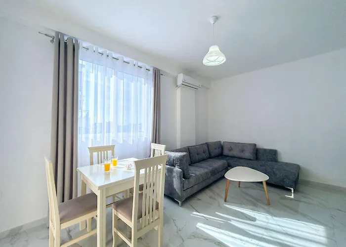 Porta Mare Lejlighed Golem (Tirana)