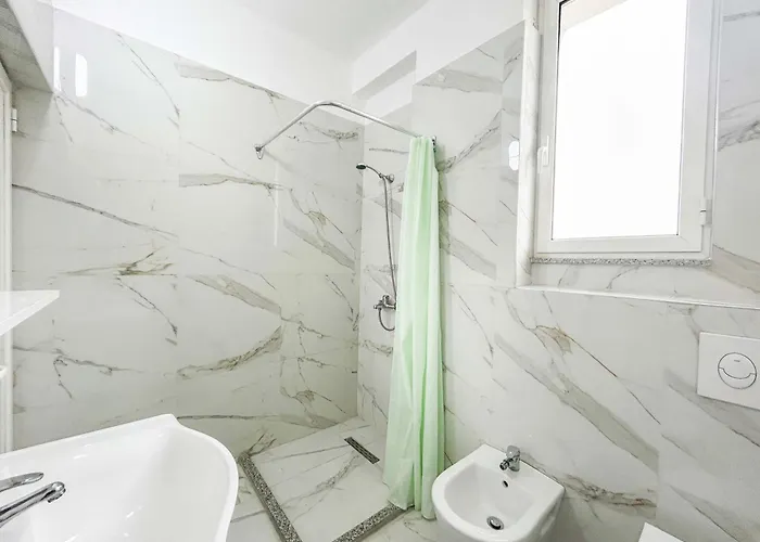 Porta Mare Lejlighed Golem (Tirana)